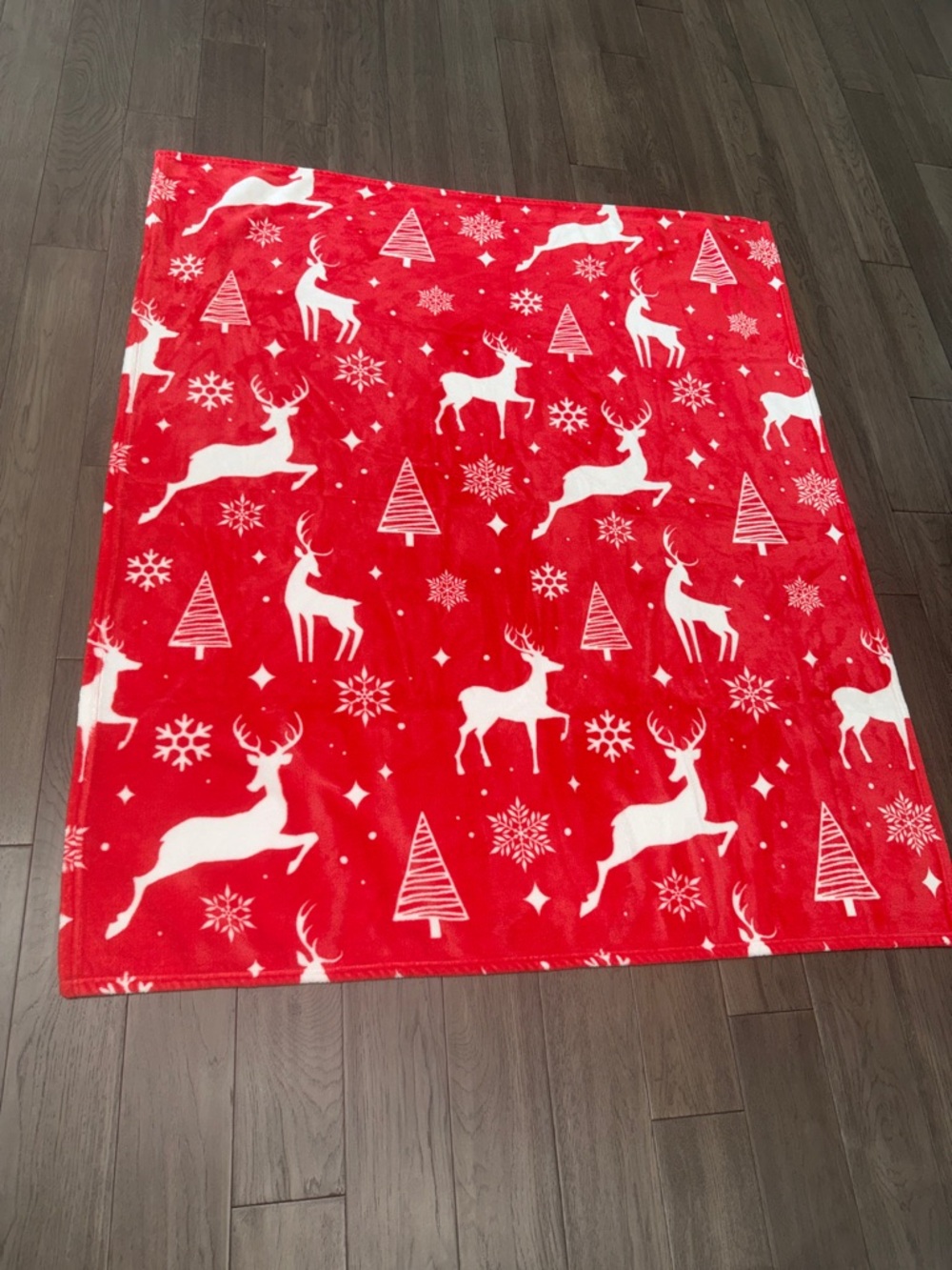 Red Holiday Reindeer Plush Throw Blanket 56x49
